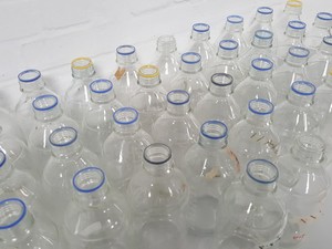 Thumbnail image of 42x 1000ml 1L Duran Bottles Lab Glass Glassware - No Lids