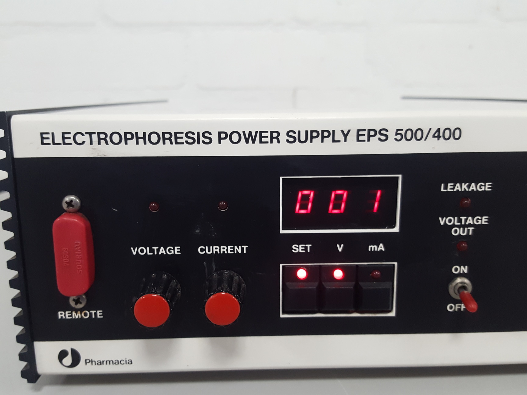 Image of Pharmacia EPS 500/400 Electrophoresis Power Supply Lab