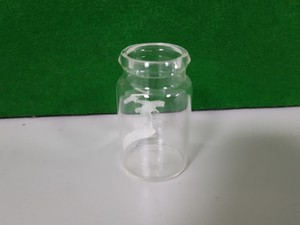 Thumbnail image of 17x Lab Glassware Pieces, Pestle & Mortars, Pouring Flasks Beakers Filters Glass