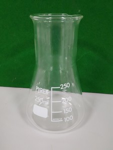 Thumbnail image of 17x Lab Glassware Pieces, Pestle & Mortars, Pouring Flasks Beakers Filters Glass