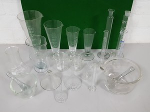 Thumbnail image of 17x Lab Glassware Pieces, Pestle & Mortars, Pouring Flasks Beakers Filters Glass