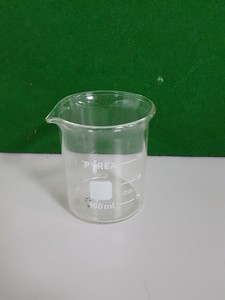 Thumbnail image of 17x Lab Glassware Pieces, Pestle & Mortars, Pouring Flasks Beakers Filters Glass