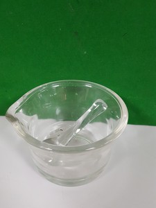 Thumbnail image of 17x Lab Glassware Pieces, Pestle & Mortars, Pouring Flasks Beakers Filters Glass