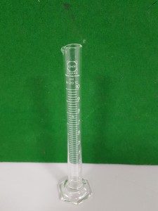 Thumbnail image of 17x Lab Glassware Pieces, Pestle & Mortars, Pouring Flasks Beakers Filters Glass