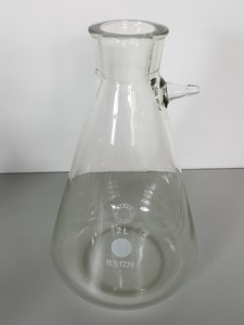 Thumbnail image of 16x Buchner Flasks Lab Various Sizes 5L, 4L, 2L, 500mL Glassware 