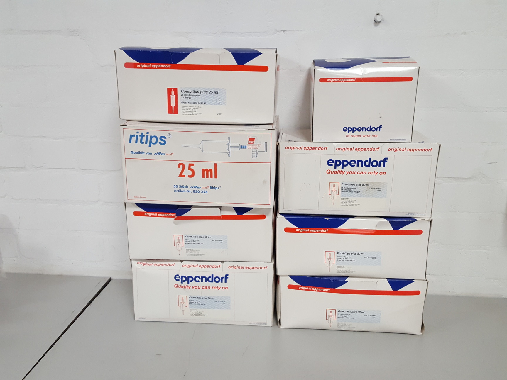 Image of 300x Combitips Plus Eppendorf Tips 125x50mL, 75x25mL, 100x5mL
