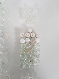 Thumbnail image of 265x Lab Glassware Glass Test Tubes, Bottles, Measuring Cylinders