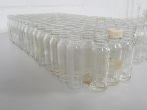 Thumbnail image of 265x Lab Glassware Glass Test Tubes, Bottles, Measuring Cylinders