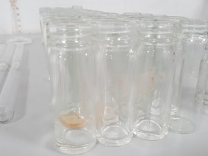 Thumbnail image of 265x Lab Glassware Glass Test Tubes, Bottles, Measuring Cylinders
