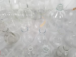 Thumbnail image of Job Lot Lab Glassware 38x Duran Bottles, Boiling Flasks, Beakers, Bottles Funnel