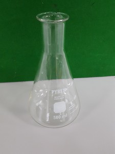 Thumbnail image of 46x Lab Glassware Pieces Glass Beakers, Erlenmeyer Flasks, Funnels, Pyrex Duran 