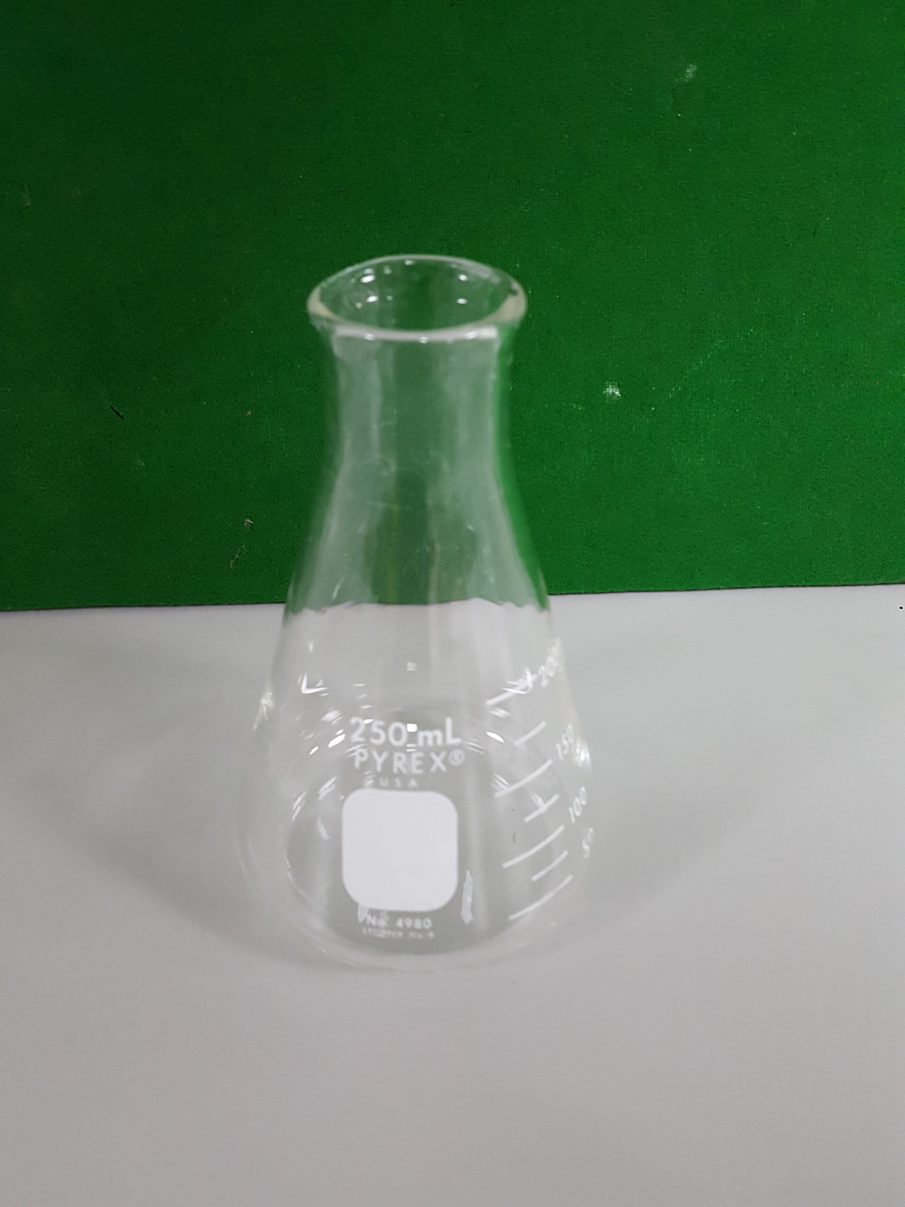 Image of 46x Lab Glassware Pieces Glass Beakers, Erlenmeyer Flasks, Funnels, Pyrex Duran