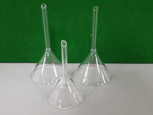 Thumbnail image of 46x Lab Glassware Pieces Glass Beakers, Erlenmeyer Flasks, Funnels, Pyrex Duran
