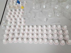 Thumbnail image of 46x Lab Glassware Pieces Glass Beakers, Erlenmeyer Flasks, Funnels, Pyrex Duran 