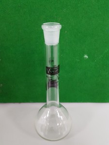 Thumbnail image of 85x Volumetric Flasks Lab Glassware 100mL, 50mL, 25mL, 10mL, 5mL, 2mL Glass