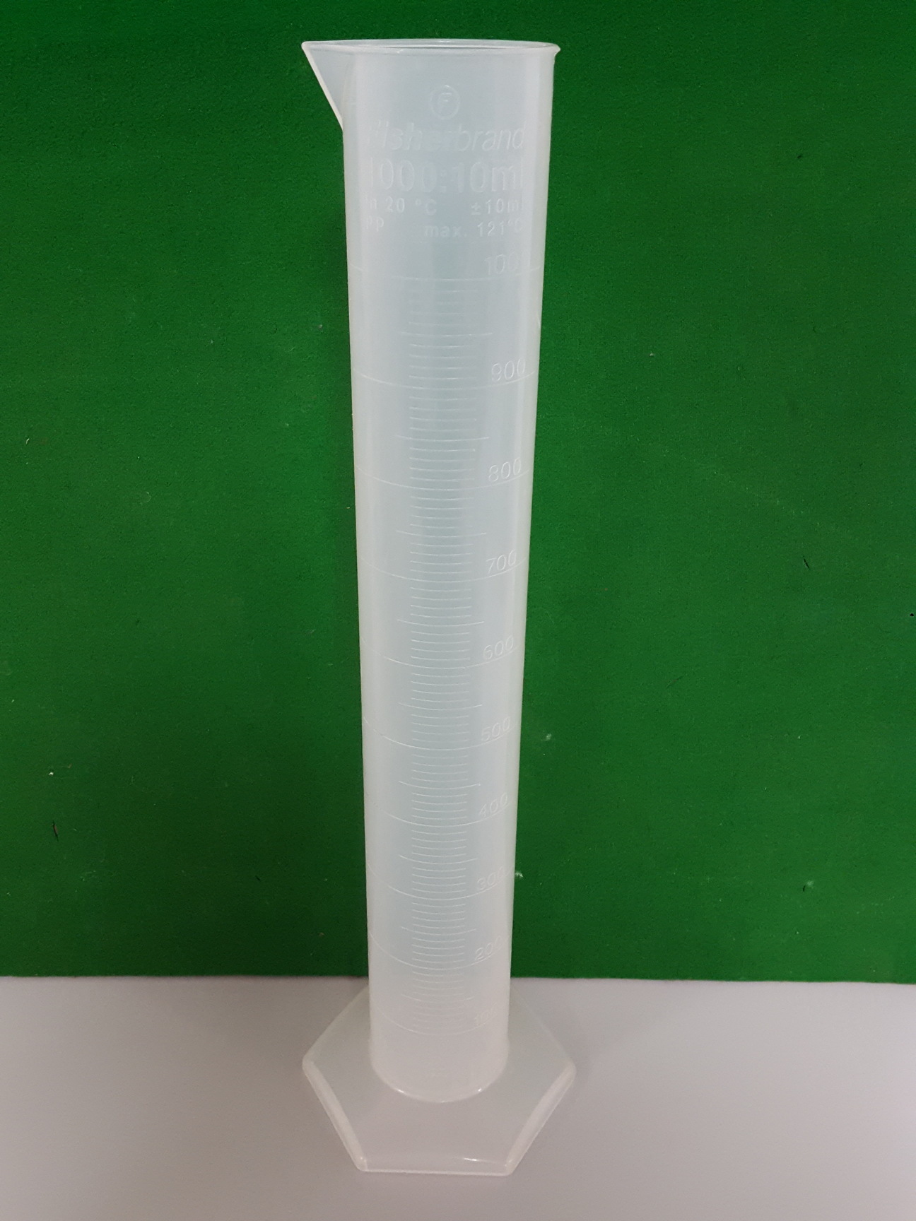 Image of 52x Plastic Measuring Cylinders Lab 2000mL, 1000mL, 500mL, 250mL, 100mL, 50mL,