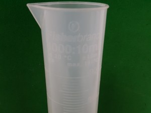 Thumbnail image of 52x Plastic Measuring Cylinders Lab 2000mL, 1000mL, 500mL, 250mL, 100mL, 50mL,