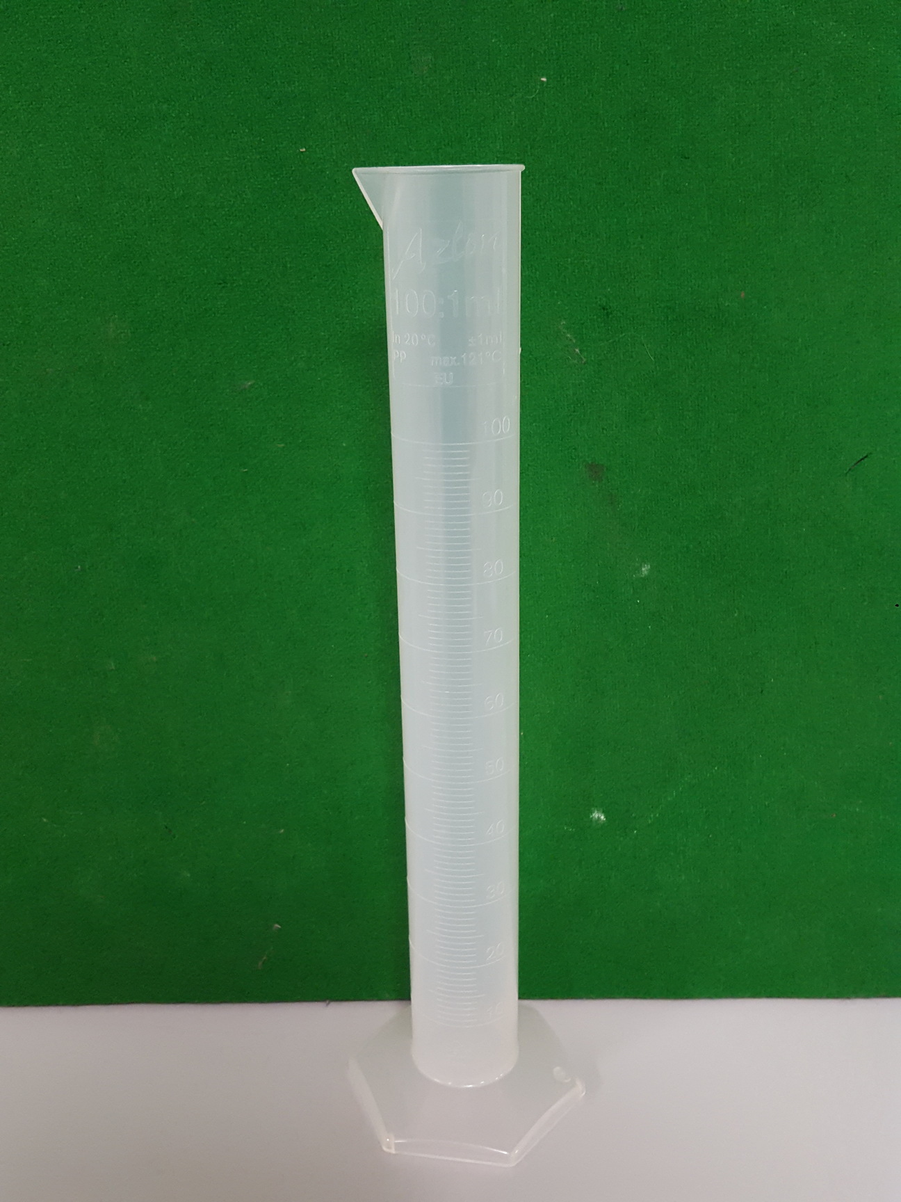 Image of 52x Plastic Measuring Cylinders Lab 2000mL, 1000mL, 500mL, 250mL, 100mL, 50mL,