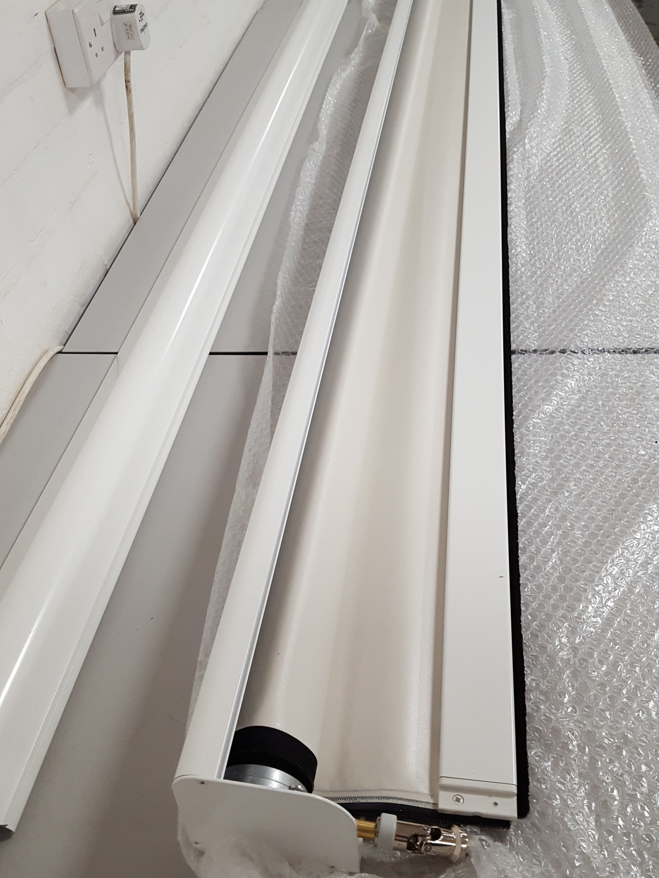 Image of Yewdale Defiant Commercial Vertical Blinds Wide C44 Crank Cream 2752x1380mm