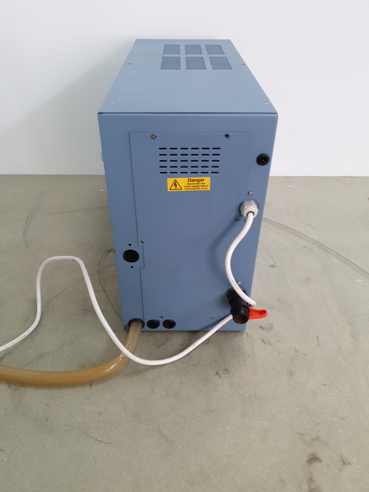 Image of Stuart Aquatron A4000 Water Still 4l/hr Single Distileted