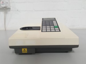 Thumbnail image of Amersham Pharmacia Biotech GeneQuant Pro RNA/DNA Calculator