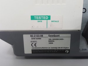 Thumbnail image of Amersham Pharmacia Biotech GeneQuant Pro RNA/DNA Calculator