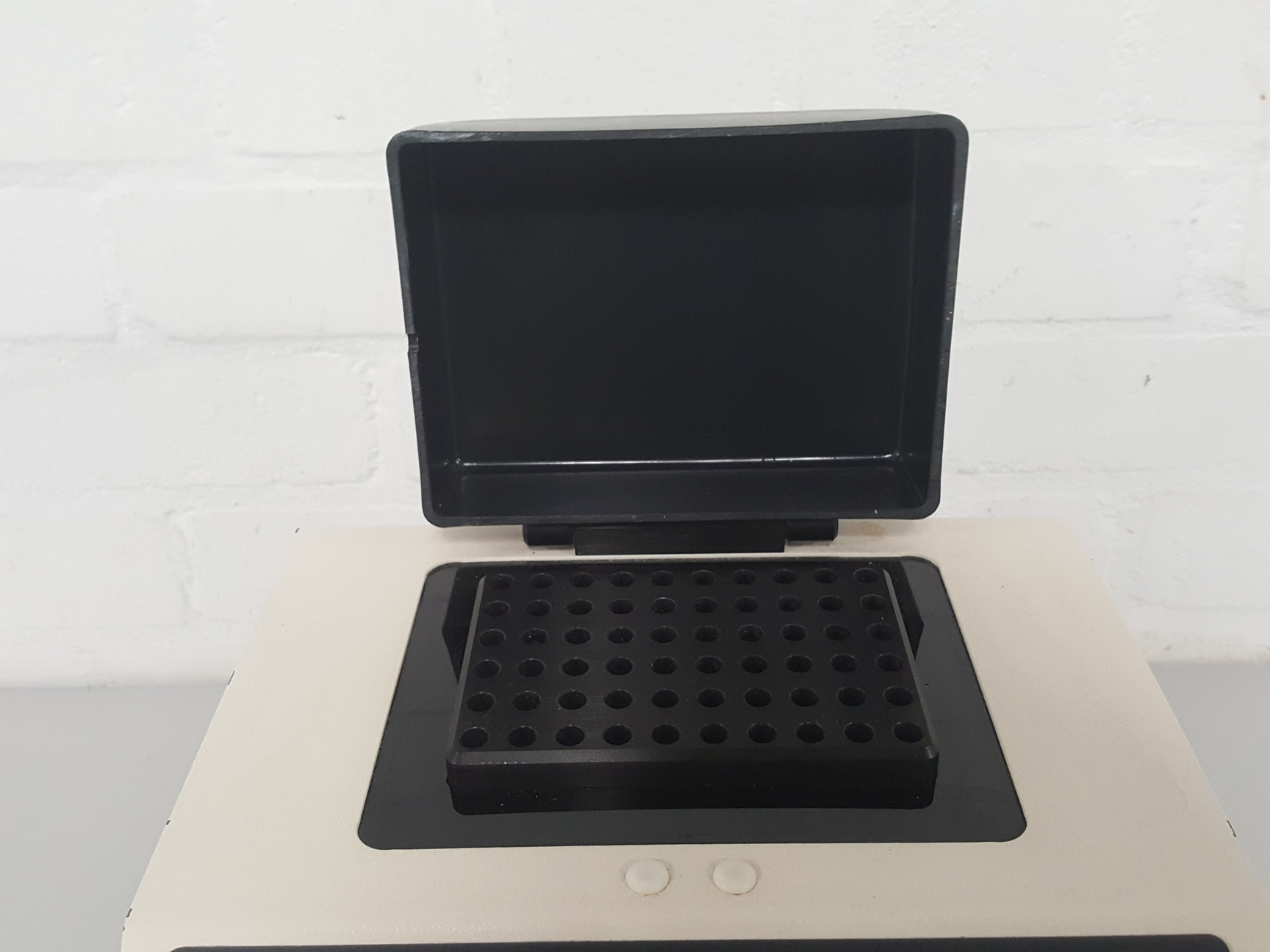 Image of MJ Research PTC-100 Programmable Thermal Cycler PCR DNA Lab