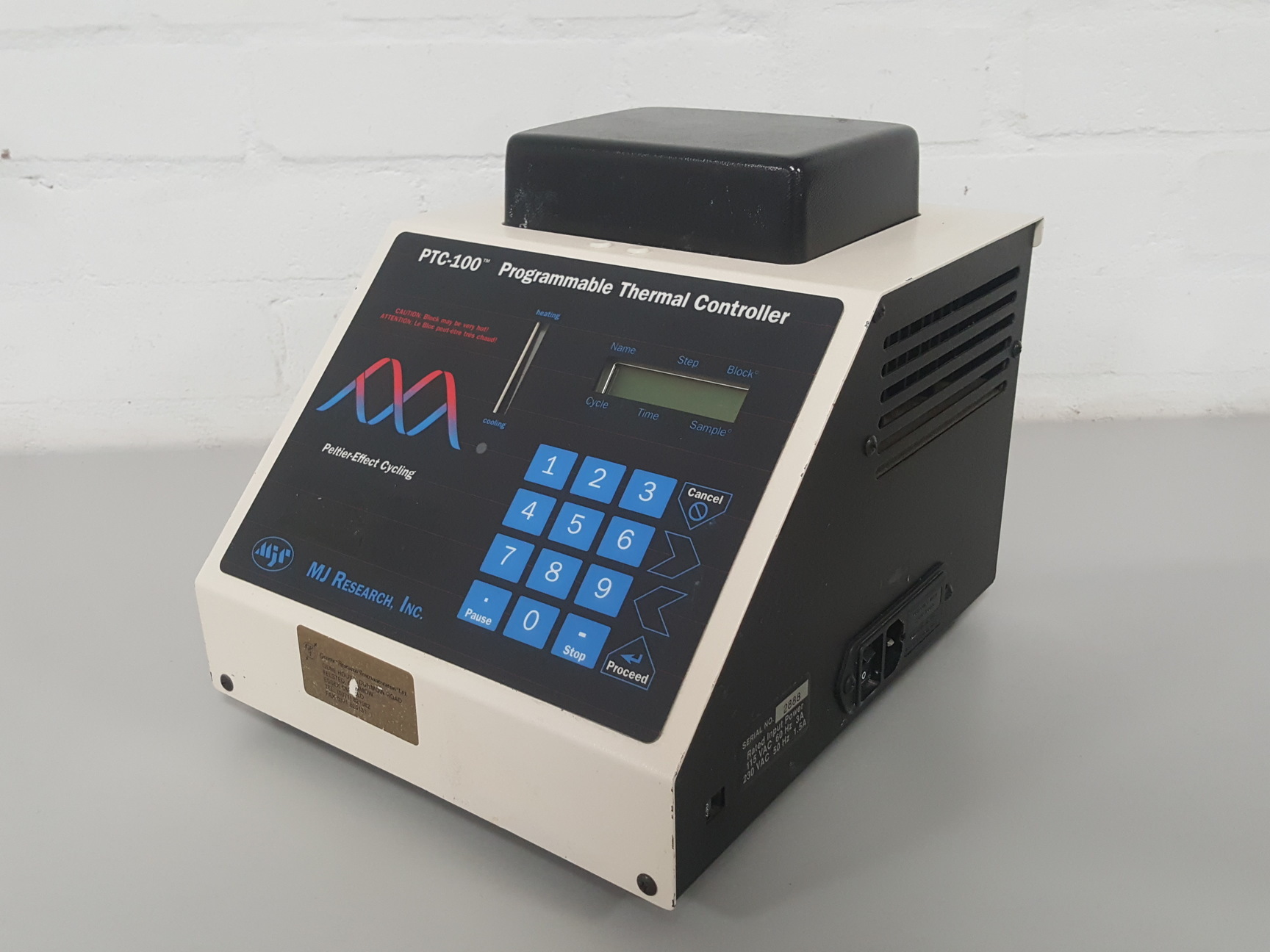 Image of MJ Research PTC-100 Programmable Thermal Cycler PCR DNA Lab