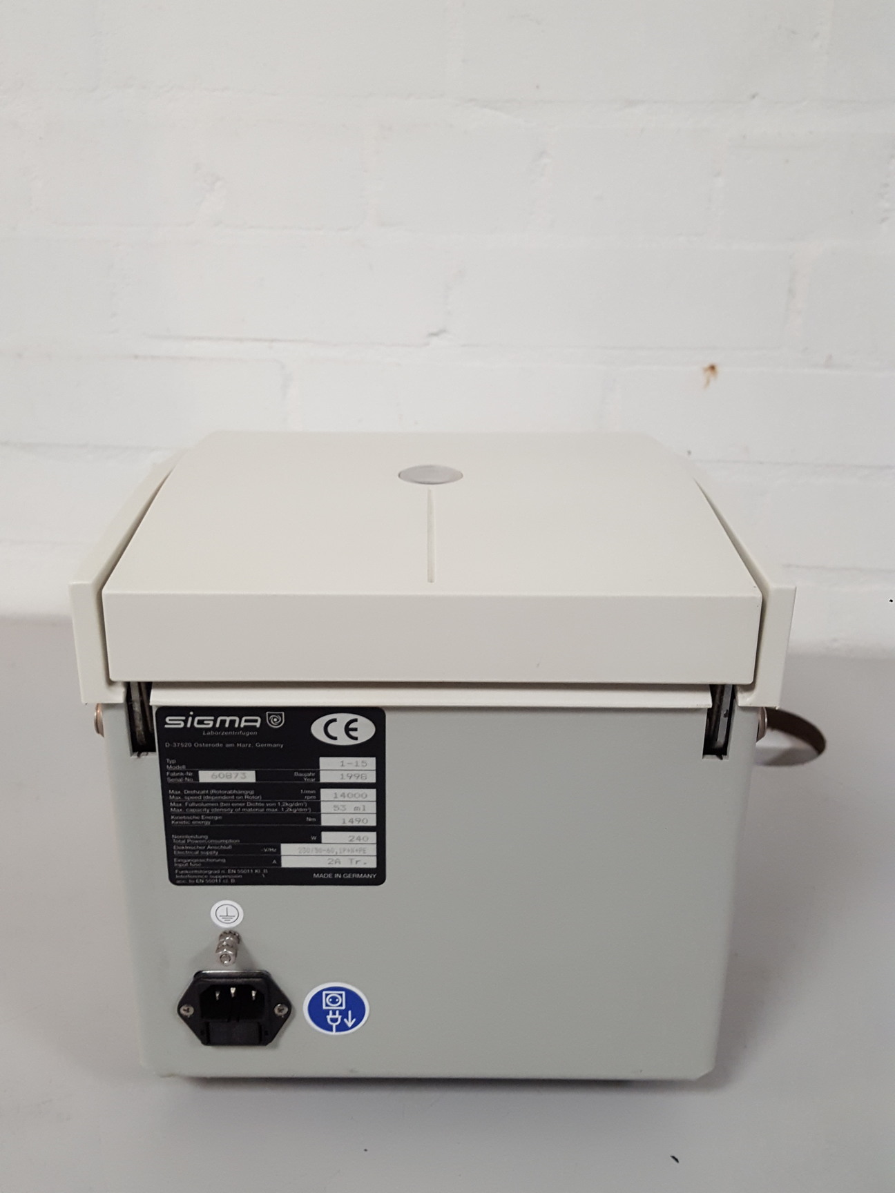 Image of Sigma 1-15 Benchtop Lab Centrifuge + Rotor PP 32/98 14000rpm Spares Repairs 