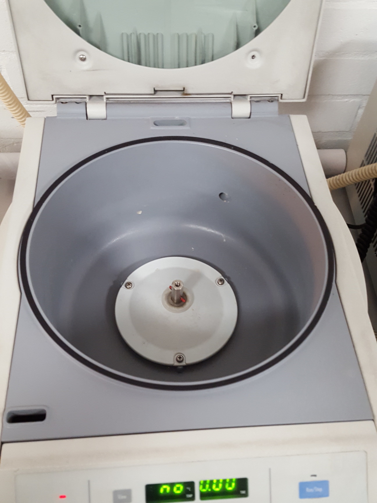 Image of Savant SPD101B Speedvac + RVT400 Refrigerated Vapor Trap + VLP80 Vacuum Pump Lab