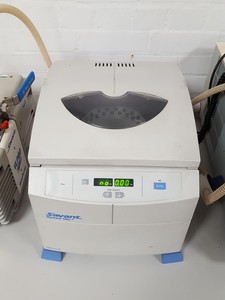 Thumbnail image of Savant SPD101B Speedvac + RVT400 Refrigerated Vapor Trap + VLP80 Vacuum Pump Lab