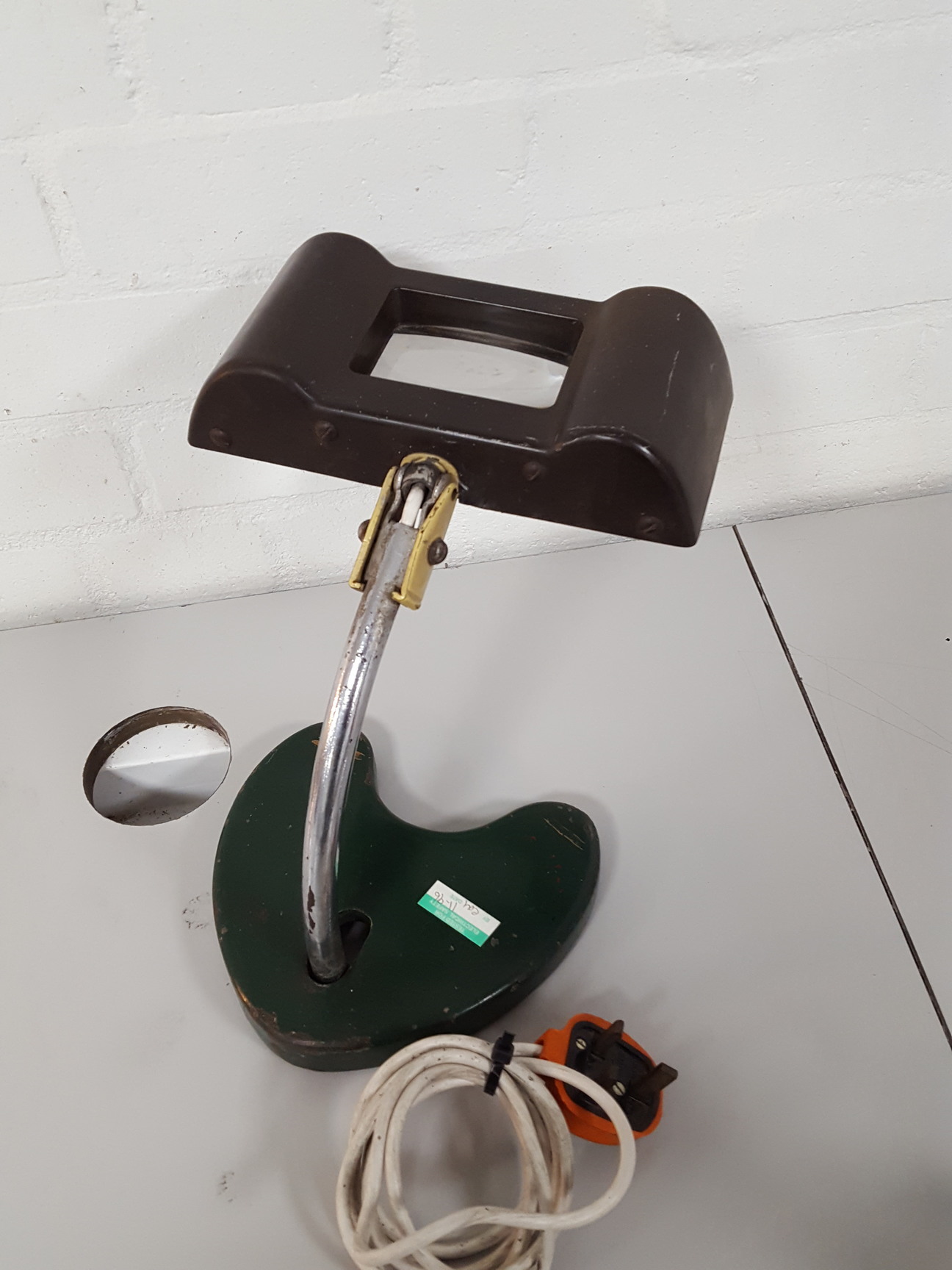 Image of EDL Lens Lite Hawk Magnifying Desk Lamp