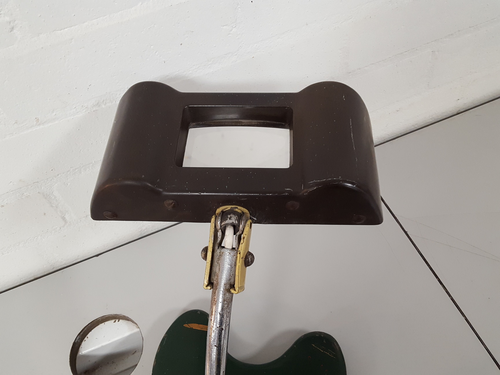 Image of EDL Lens Lite Hawk Magnifying Desk Lamp