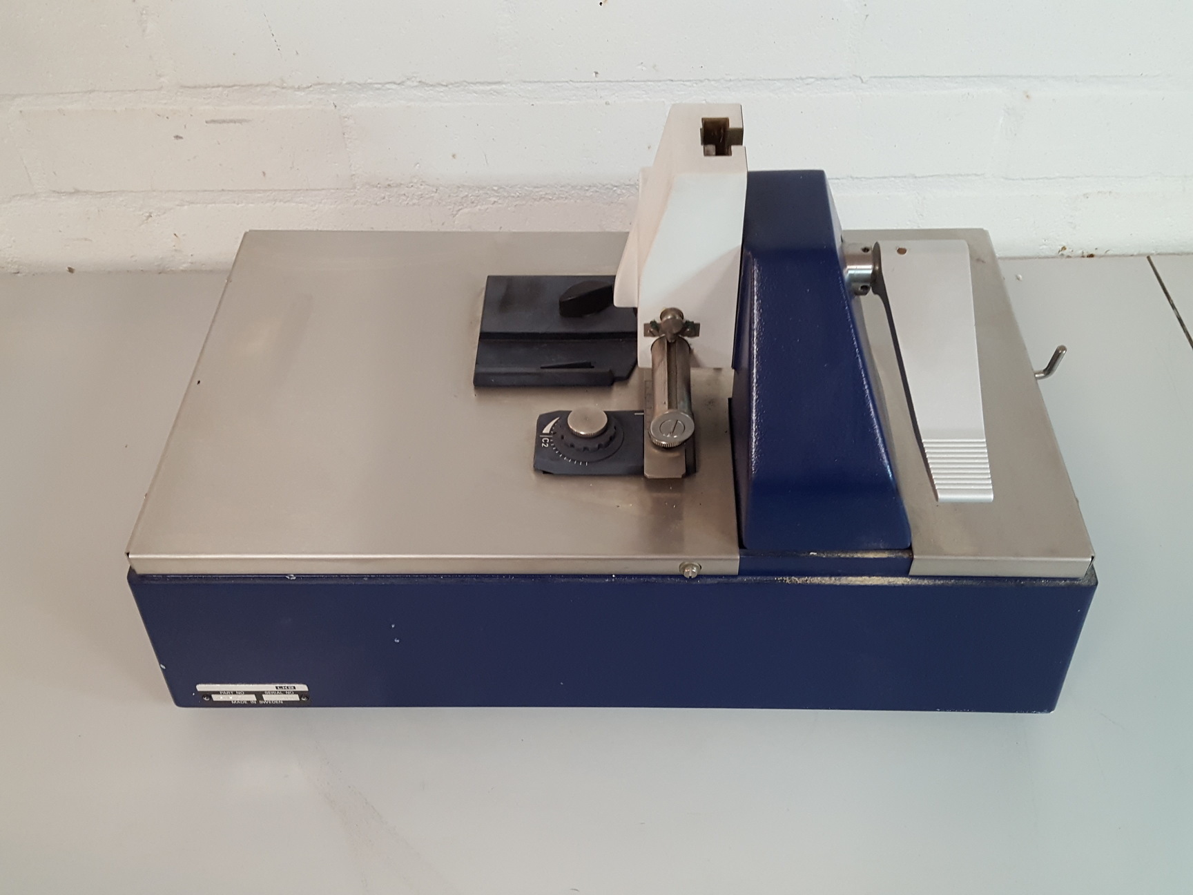 LKB Bromma 2178 Knifemaker II Knife Making Machine Lab