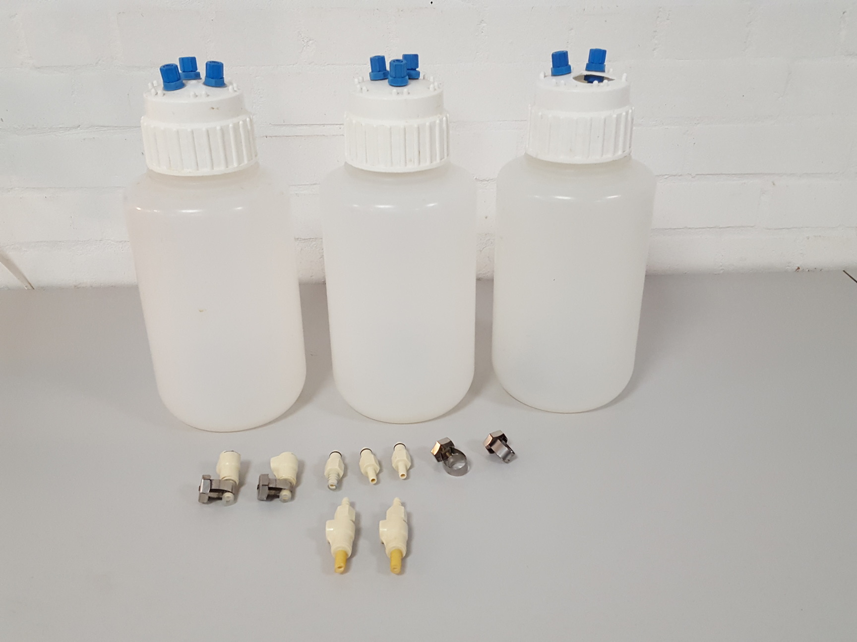 3x Nalgene 1 Gallon bottles + Tubing & Accessories Lab