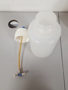 Thumbnail image of 3x Nalgene 1 Gallon bottles + Tubing & Accessories Lab