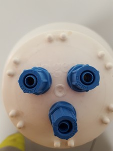 Thumbnail image of 3x Nalgene 1 Gallon bottles + Tubing & Accessories Lab