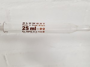 Thumbnail image of 132x Blowout Glass Pipettes Lab Glassware 