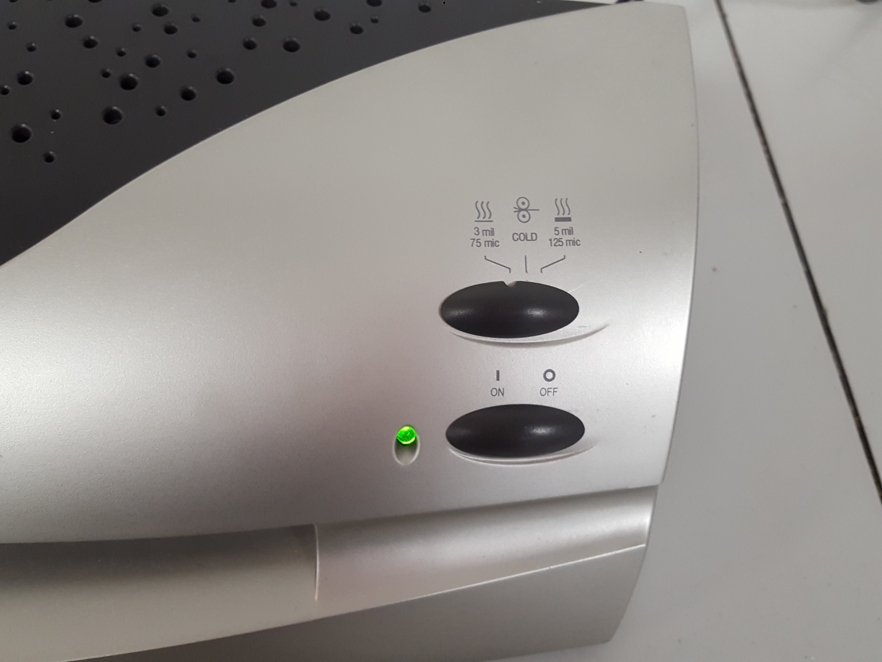 Image of GBC DocuSeal 125 A3-Photo Quality Laminator Office Stationary