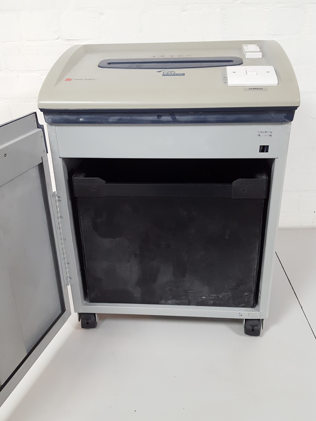 Image of Acco Rexel P215 Paper Shredder Office