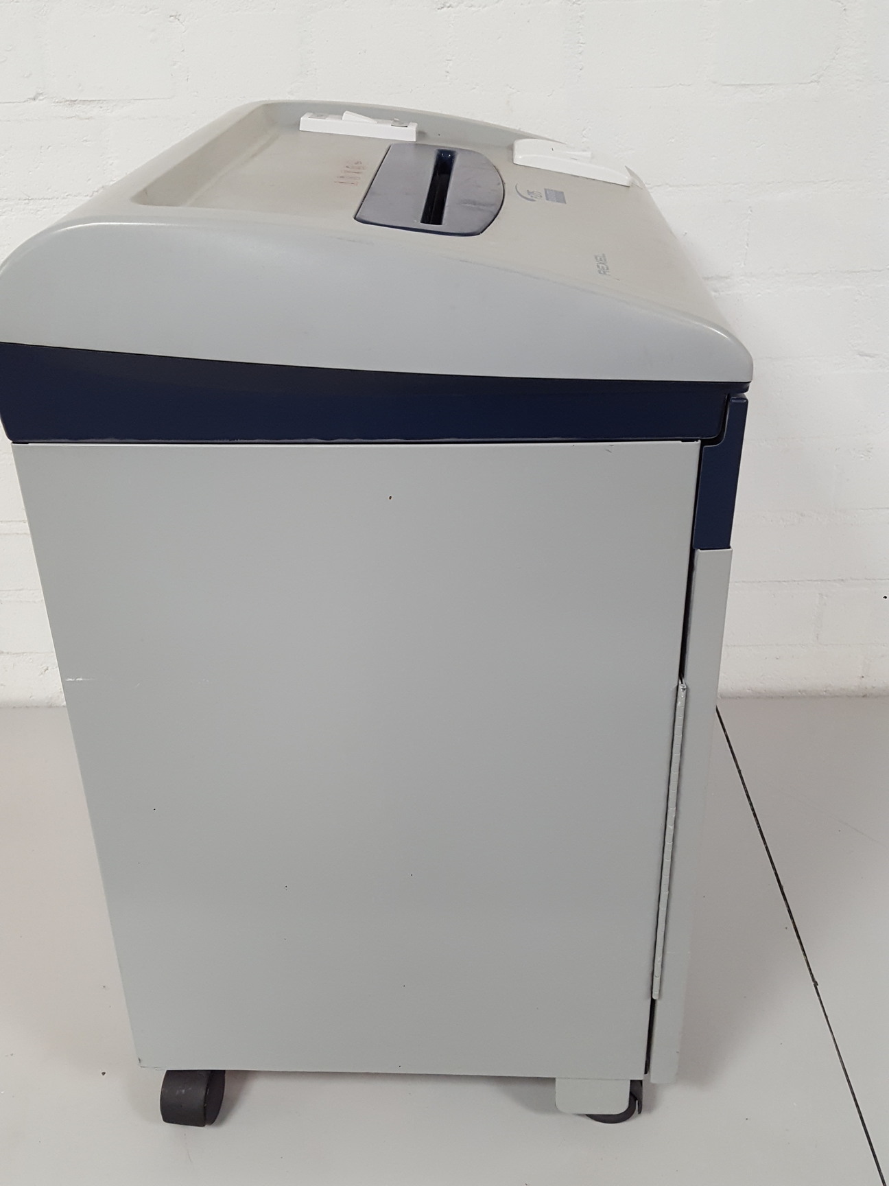 Image of Acco Rexel P215 Paper Shredder Office
