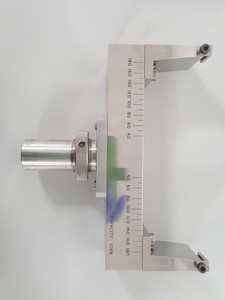 Thumbnail image of Instron Testing Machine Tensile 10kn Load Cell 4505-h2266 J36913 T6511R-1001