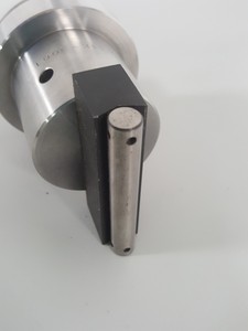 Thumbnail image of Instron Testing Machine Tensile 10kn Load Cell 4505-h2266 J36913 T6511R-1001