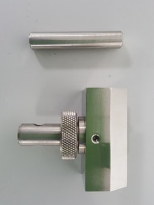 Thumbnail image of Instron Testing Machine Tensile 10kn Load Cell 4505-h2266 J36913 T6511R-1001