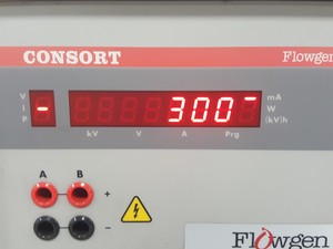 Thumbnail image of Consort E734 Microcomputer Electrophoresis Power Supply Lab
