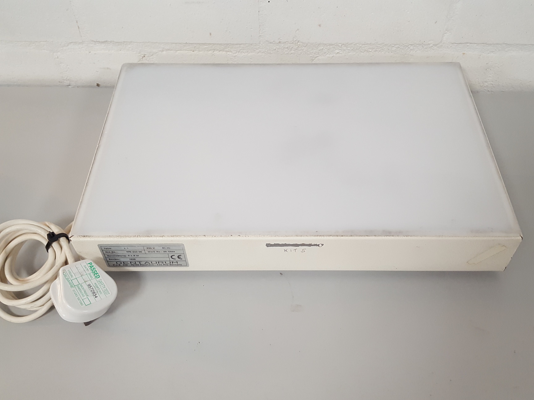 Image of X-Ray Viewing Light Box Dentaurum Type L1 Lab