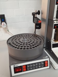 Thumbnail image of Pharmacia Biotech FPLC 1x UV-M II Detector, 2x P-500 Pumps, 1x Frac-100, Lab