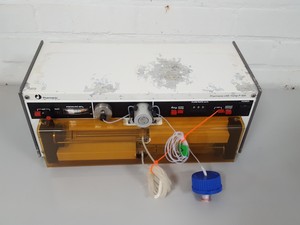 Thumbnail image of Pharmacia Biotech FPLC 1x UV-M II Detector, 2x P-500 Pumps, 1x Frac-100, Lab