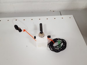 Thumbnail image of Pharmacia Biotech FPLC 1x UV-M II Detector, 2x P-500 Pumps, 1x Frac-100, Lab