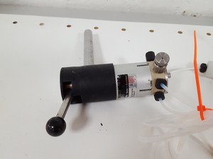Thumbnail image of Pharmacia Biotech FPLC 1x UV-M II Detector, 2x P-500 Pumps, 1x Frac-100, Lab